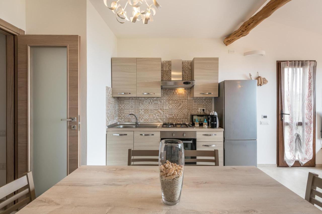 Casa Vacanza Porto Luna Виласимиус Екстериор снимка