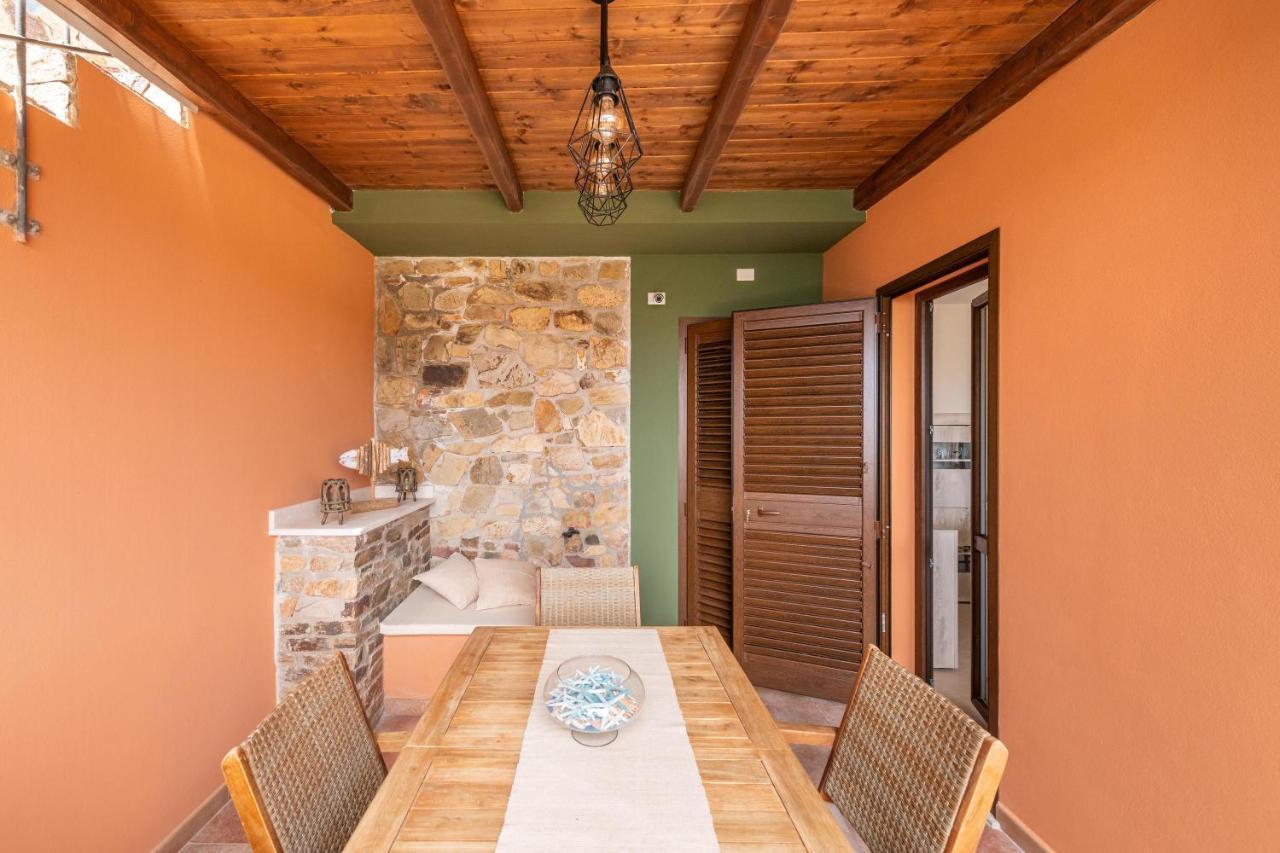 Casa Vacanza Porto Luna Виласимиус Екстериор снимка