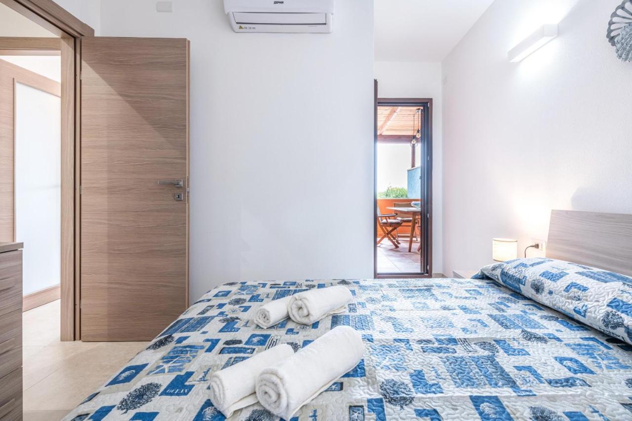 Casa Vacanza Porto Luna Виласимиус Екстериор снимка